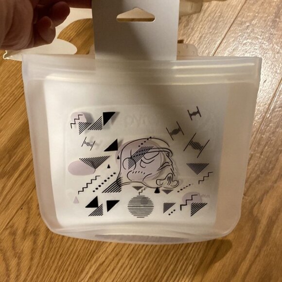 PYREX Star Wars Reusable Platinum Silicone Storage Bag - Sandwich Size (New) - Picture 8 of 12